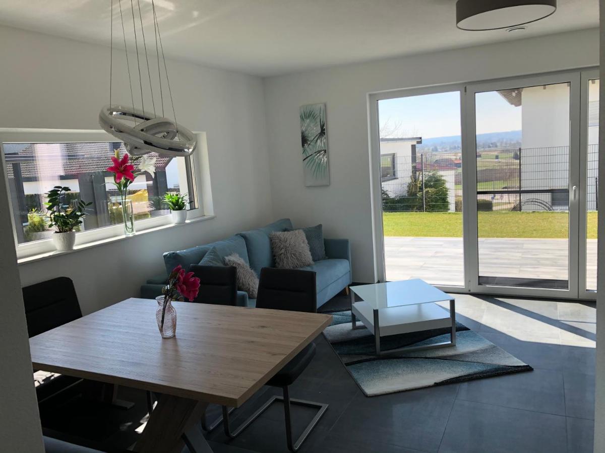 Moderne Ferienwohnung Mit Terrasse Und Garten Verwaltungsgemeinschaft Haldenwang ภายนอก รูปภาพ