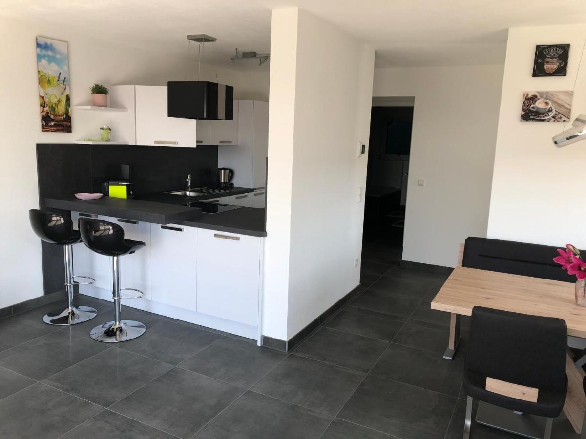 Moderne Ferienwohnung Mit Terrasse Und Garten Verwaltungsgemeinschaft Haldenwang ภายนอก รูปภาพ