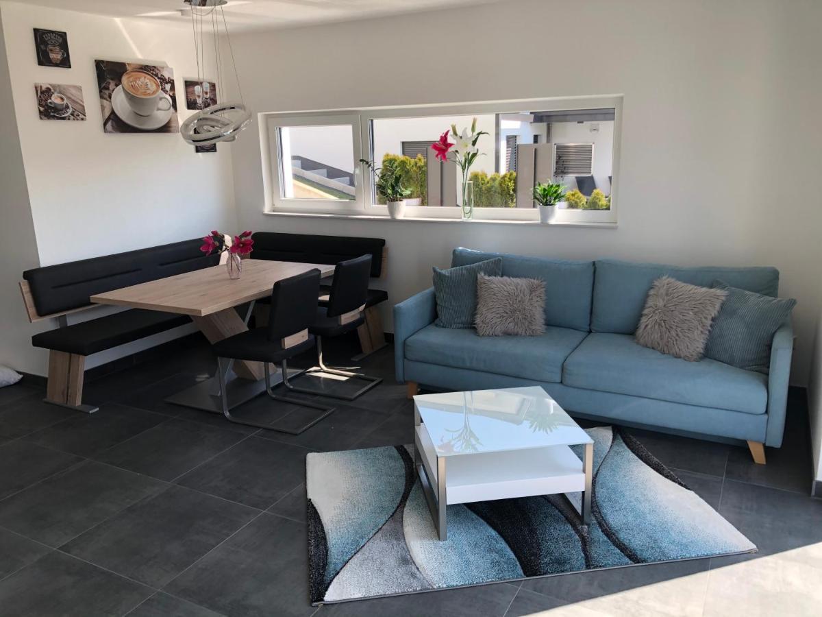 Moderne Ferienwohnung Mit Terrasse Und Garten Verwaltungsgemeinschaft Haldenwang ภายนอก รูปภาพ