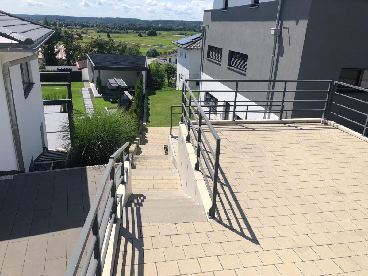 Moderne Ferienwohnung Mit Terrasse Und Garten Verwaltungsgemeinschaft Haldenwang ภายนอก รูปภาพ